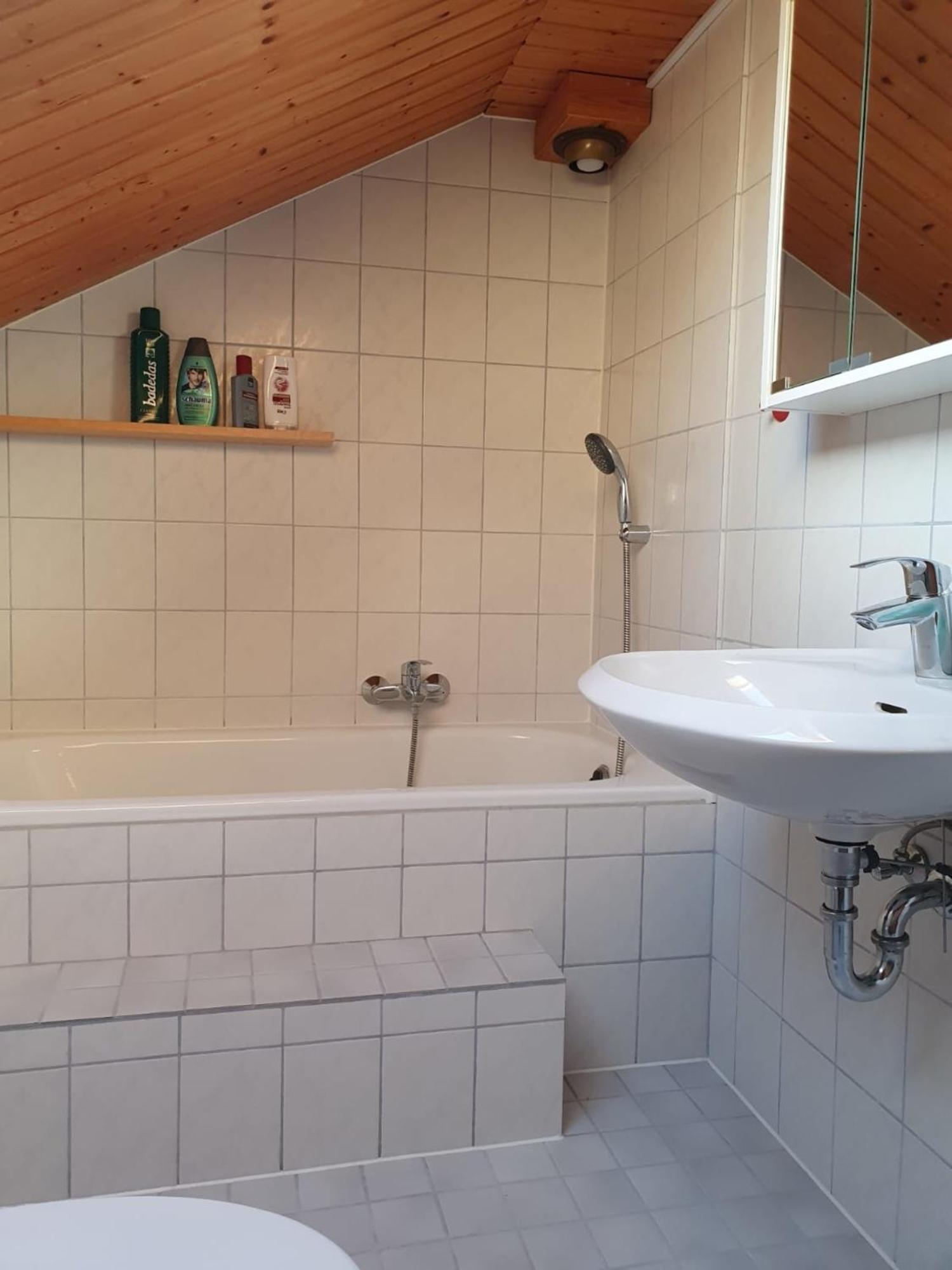 Kimbas Huus Villa Berumbur Exteriör bild
