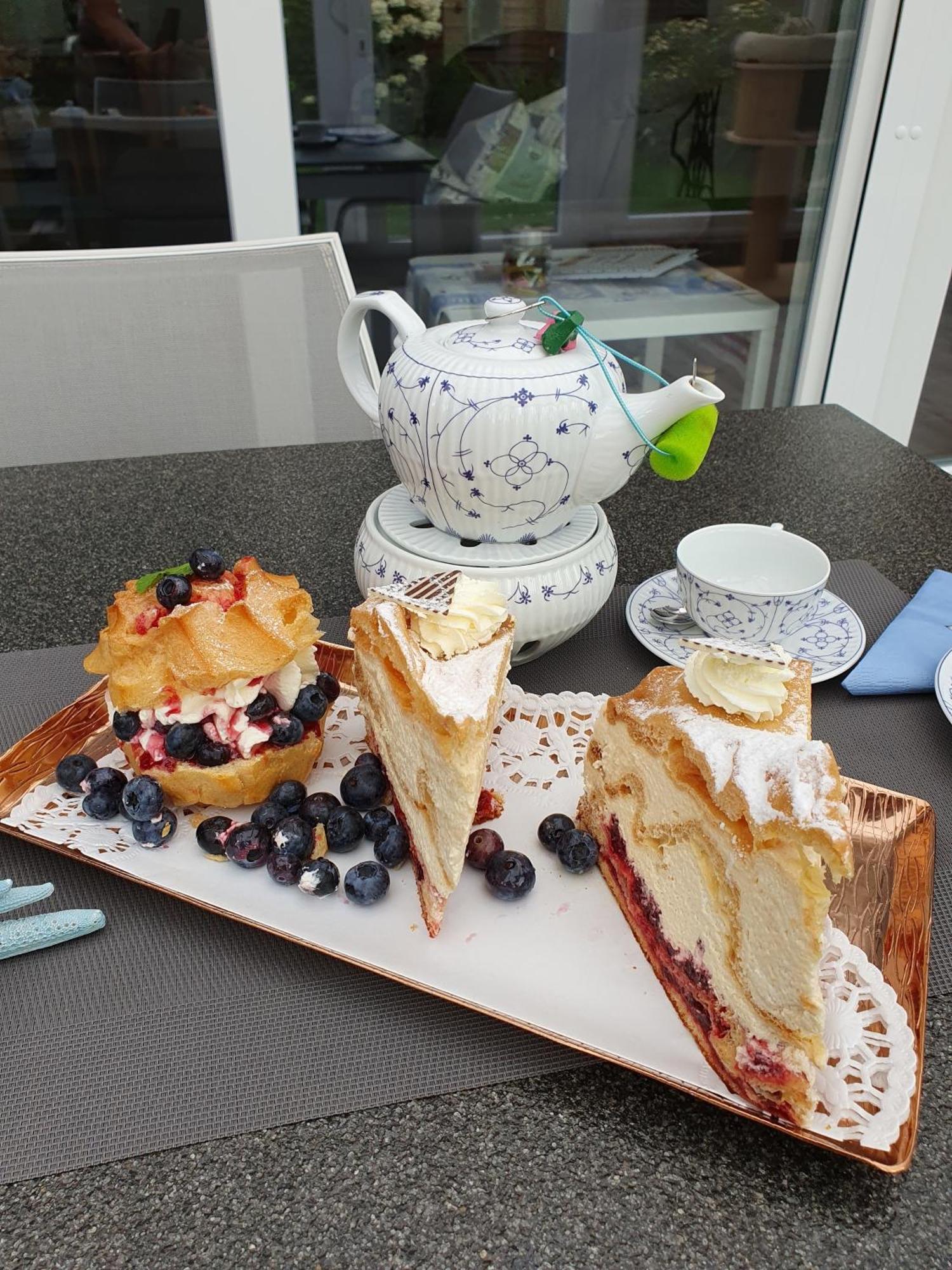 Kimbas Huus Villa Berumbur Exteriör bild